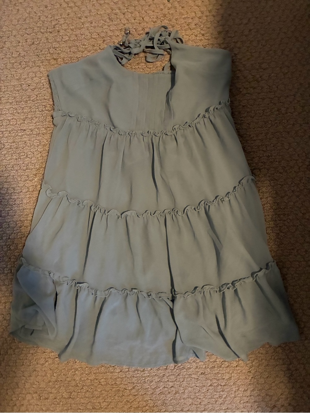 Forever 21 Light Sage Green Tiered Mini it gets tangled at the shelter when wash